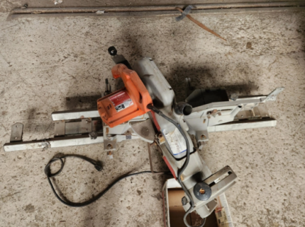 Milwaukee miter saw